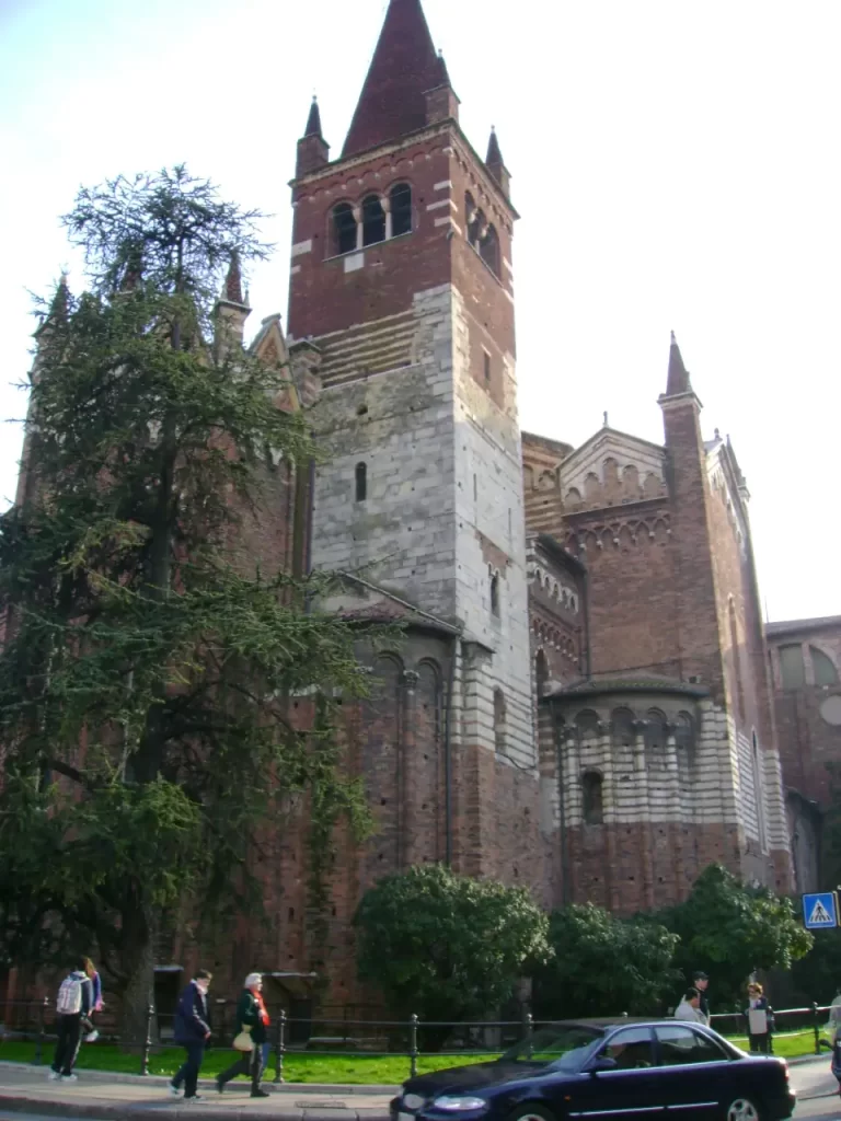 Tower of Santa Anastasia church, Verona in March 2009