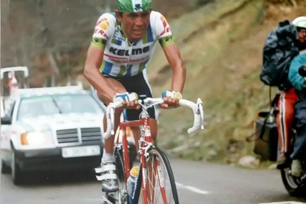 Nicknames of cyclists - Fabio Parra during 1990 Vuelta a España.