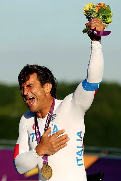 Alex Zanardi wins paralympics handcycle gold