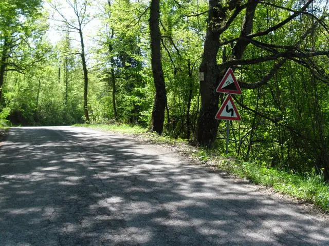 Cycling Tour in Italy, 2nd day, 15% uphill sign