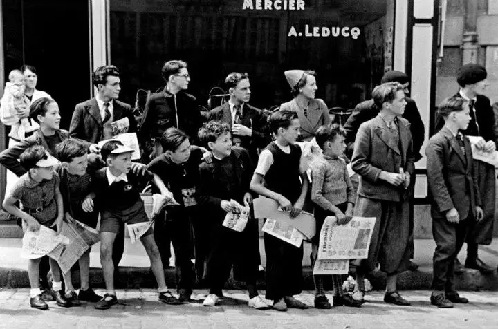 Two great photos about cycling, with no bikes, by Robert Capa. Tour de France 1939