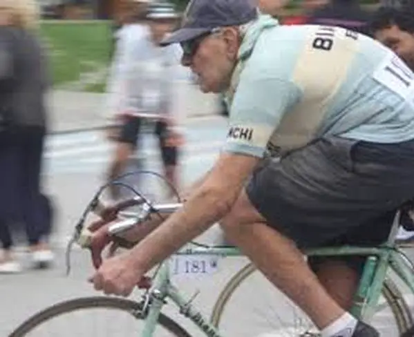 Valeriano Falsini riding his Bianchi