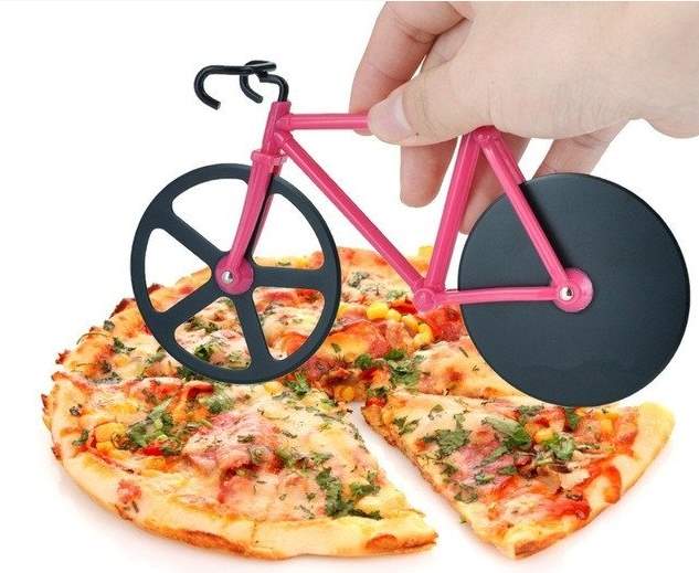 Cycling-related gift ideas: Bicycle Pizza Cutter