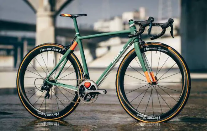 Boutique bicycle manufacturers: Montenegro MFG Carbon-Fiber Road Bike