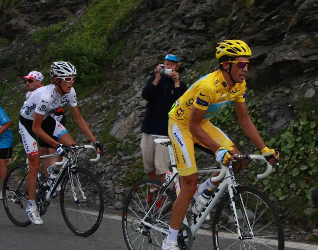 Vélo d'Or winners (2000-2009): Contador and Schleck at the 2009 Tour de France.