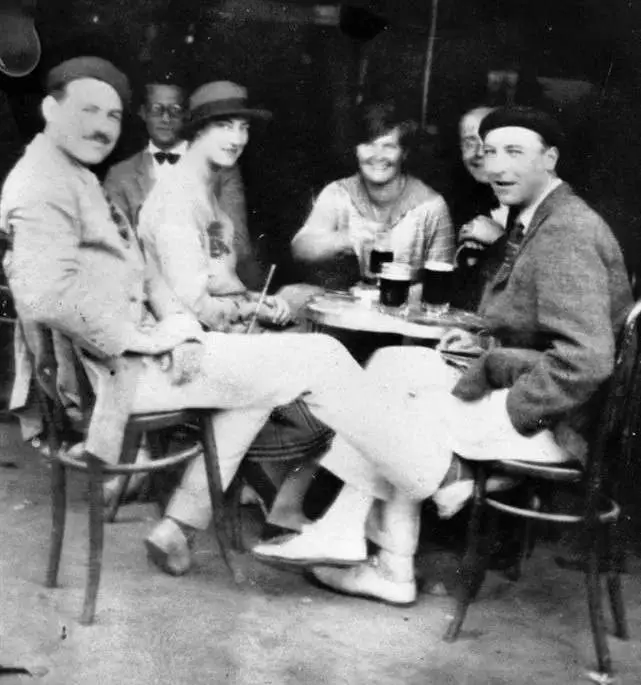Ernest Hemingway with Lady Duff Twysden, Hadley, and friends