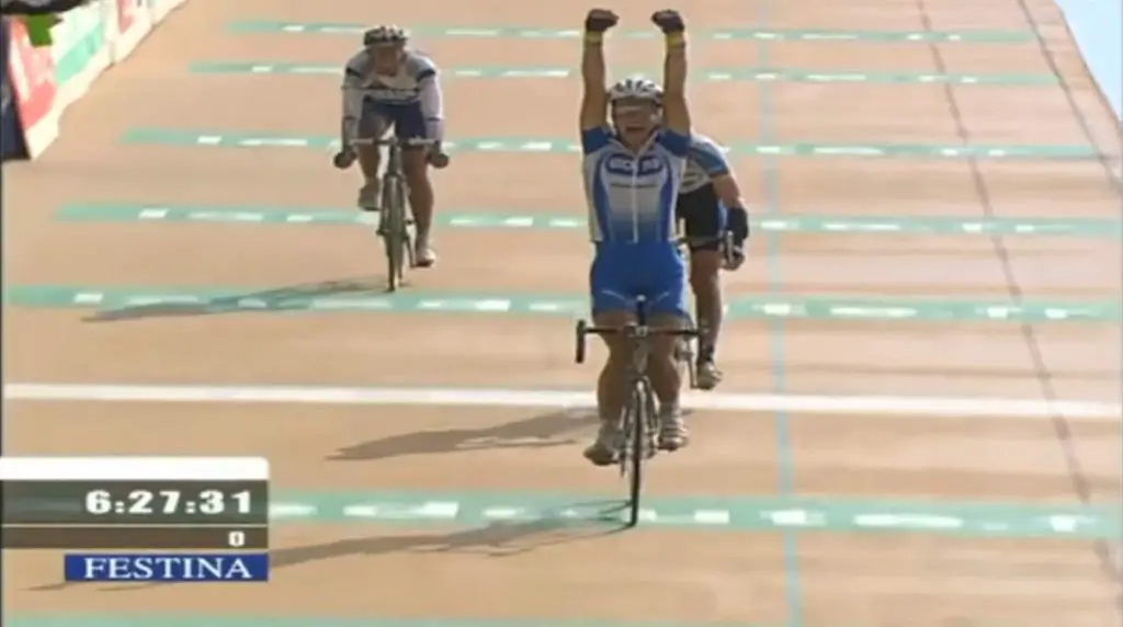 Vélo d'Or winners: Tom Boonen wins Paris-Roubaix 2005