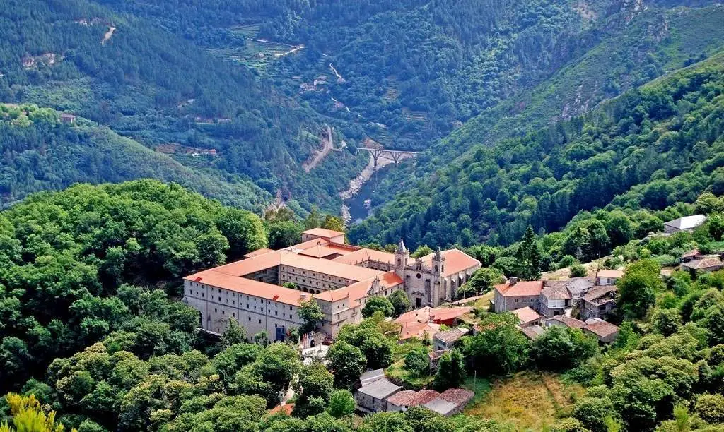 Vuelta a España 2014 Stage 20 start: 
 Santo Estevo de Ribas de Sil