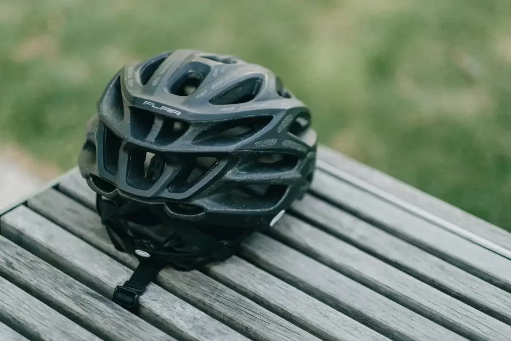 Bicycle helmet