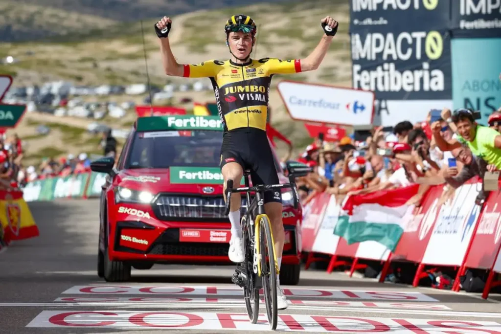 From domestique to team leader: Sep Kuss wins Stage 6 of the 2023 Vuelta a España atop the Observatorio Astrofísico de Javalambre.