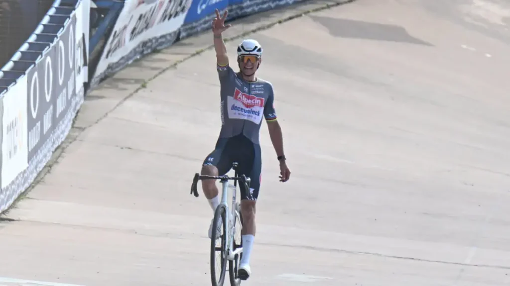 Mathieu van der Poel wins Paris-Roubaix 2025